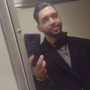 Meet your Posher, Robert